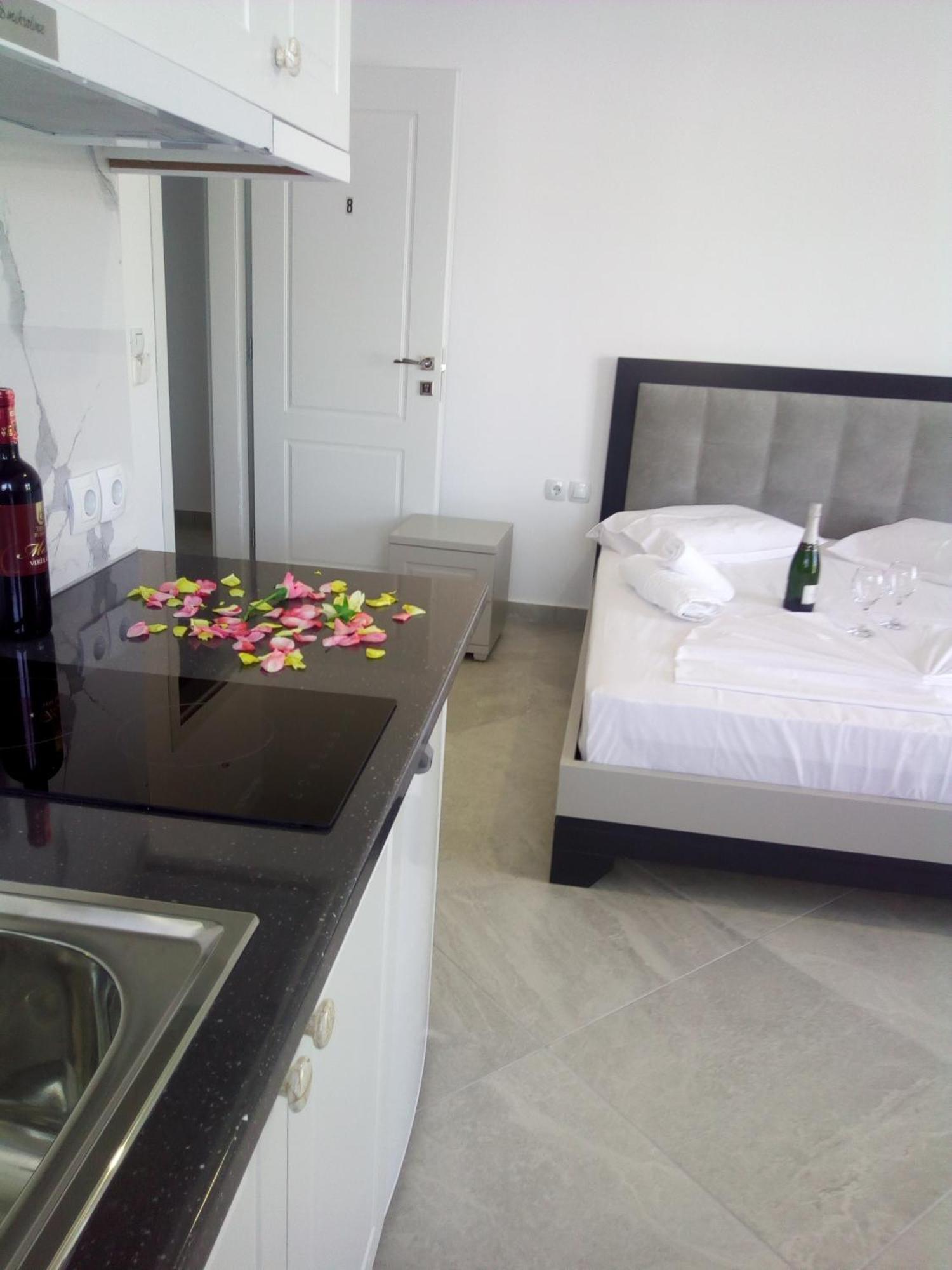 Mariana Apartments Sarande Phòng bức ảnh